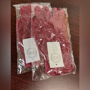 Set Of 2 Moda West Red Knit Gloves